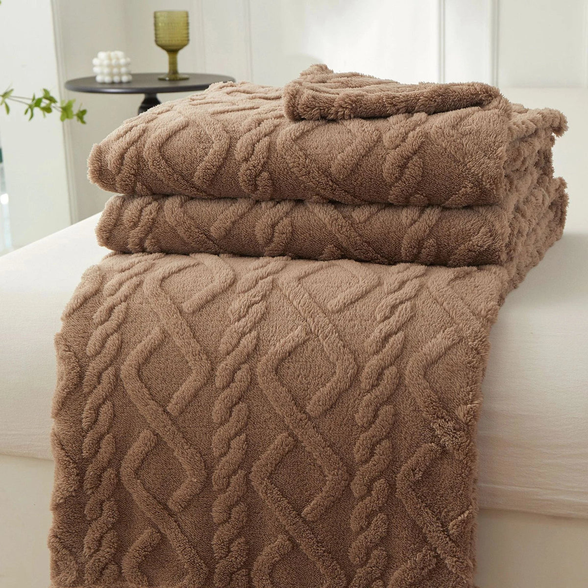New Winter Coral Fleece Blankets Home Cozy Office Sofa Blanket Warm Nap Throw Blanket Travel Textile Fleece Thick Warm Blankets