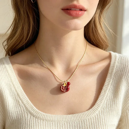 Vintage Style Pomegranate Pendant Necklace, Stylish and Elegant Collarbone Chain, Women's Date Party Jewelry, Gifts