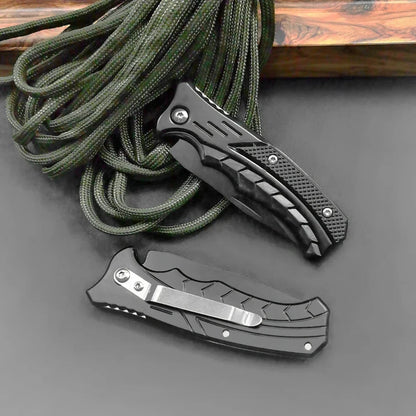 Fine Stainless Steel Folding Pocket with Sharp Edge Multifunctional Utility Tool for Camping BBQ and Outdoor Survival