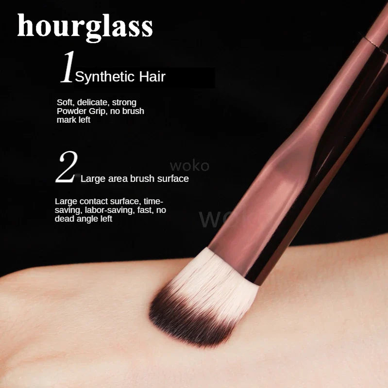 Seamless Finish Concealer Brush Angled Concealer Brush Face Buildable Coverage Liquid Cream Concealer Makeup Tool