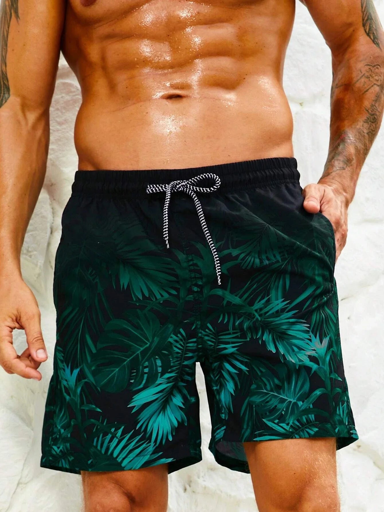 Men's Hawaiian 3D Gradient Palm Tree Pattern Beach Shorts Quick Dry Outdoor Leisure Sports Shorts Fashion Men's Shorts