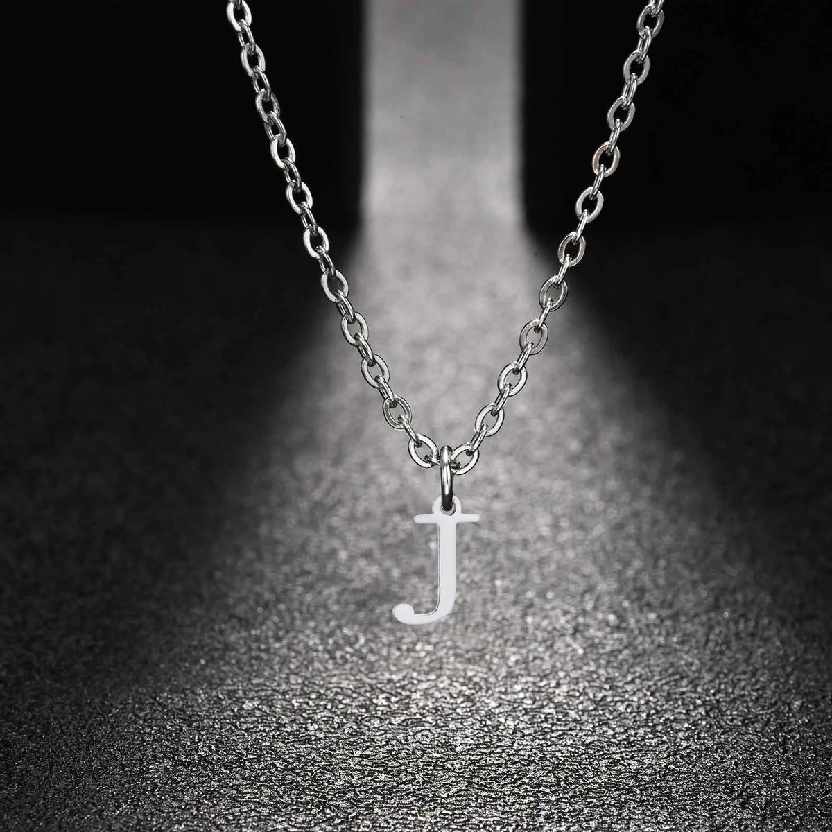 26 Letters A-Z Initial Pendant Necklaces for Women,Alphabet Pendant Rolo Chain Necklace,Simple Fashion Collar Jewelry Gift
