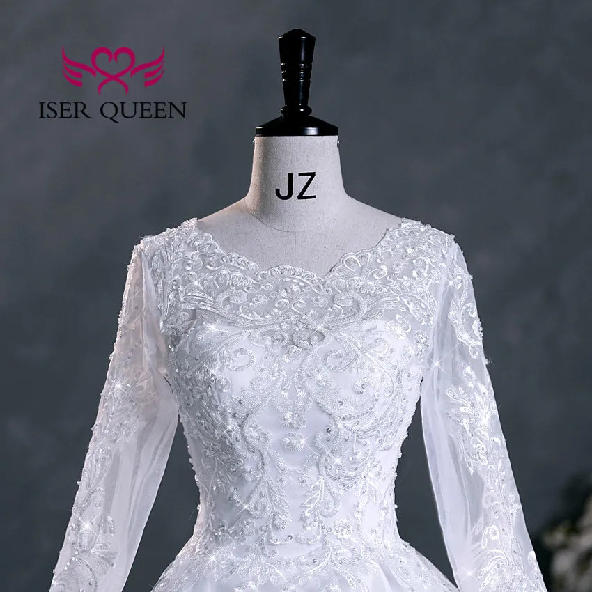 Customized Full Sleeves Pretty Lace Appliques Wedding Dresses 2026 New Plus Size Ball Gown Princess Bride Dress Elegant WX0301