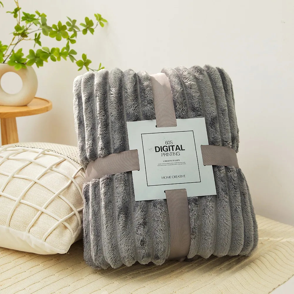 Ultra Soft Fleece Bed Throw Blankets for Lunch Rest Double Sided Warm Blanket Skin-Friendly Warm Conditioning Quilt Breathable