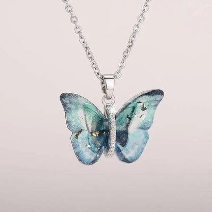Huitan Aesthetic Butterfly Pendant Necklace for Women Silver Color/Gold Color Inlaid Shiny CZ Fashion Party Accessories Jewelry
