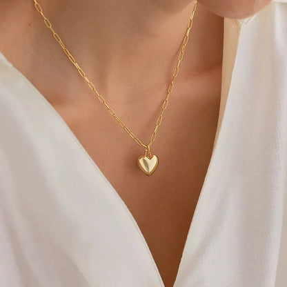 New Cross-border Couple Cavicle Chain Geometric Heart-shaped Light Luxury Temperament Simple Sweet Love Pendant Necklace Jewelry