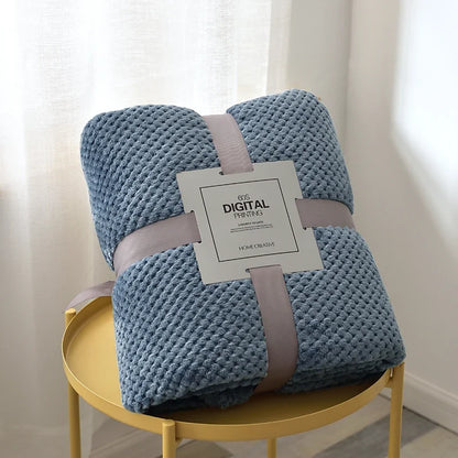Fluffy Coral Velvet Blanket Flannel Plush Comfortable Thickened and Warm Soft Sofa Throw Blanket for Air-Conditioned Room Luxury