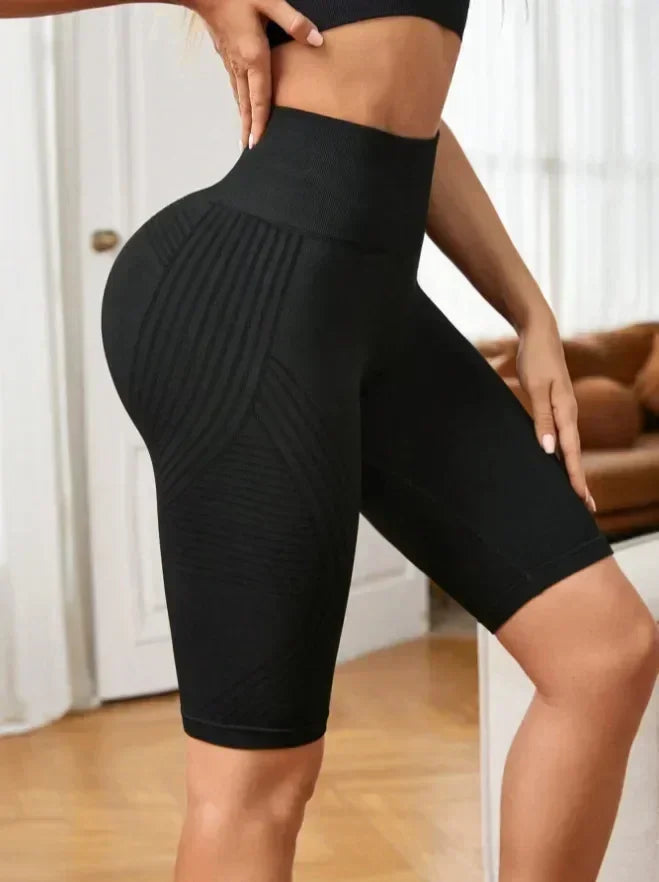 Women‘s Seamless Yoga Shorts High Waisted Striped Slim Shorts Sexy Butt Lifting Gym Trainning High Elastic Five Point Pants