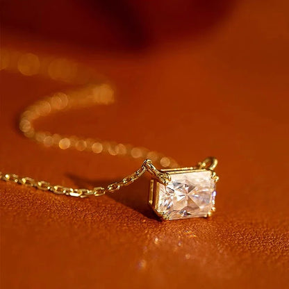 Huitan Temperament Geometric Crystal Cubic Zirconia Pendant Necklace for Women Wedding Accessories Fashion Versatile Jewelry