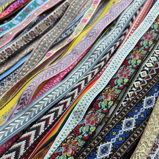 5 Yards 1~3CM Geometric Flower Designs Are Selling Well Embroidered Jacquard Ribbon Decorative Clothing Dog Chain Curtains