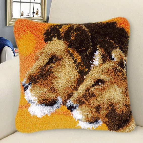 Lion Pillow Latch hook kit