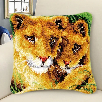 Cow Horse Elephant Animal Carpet Embroidery Set Cartoon Cat Smyrna Latch Hook Kit DIY Knot Pillow Package Pillow Buttons Package