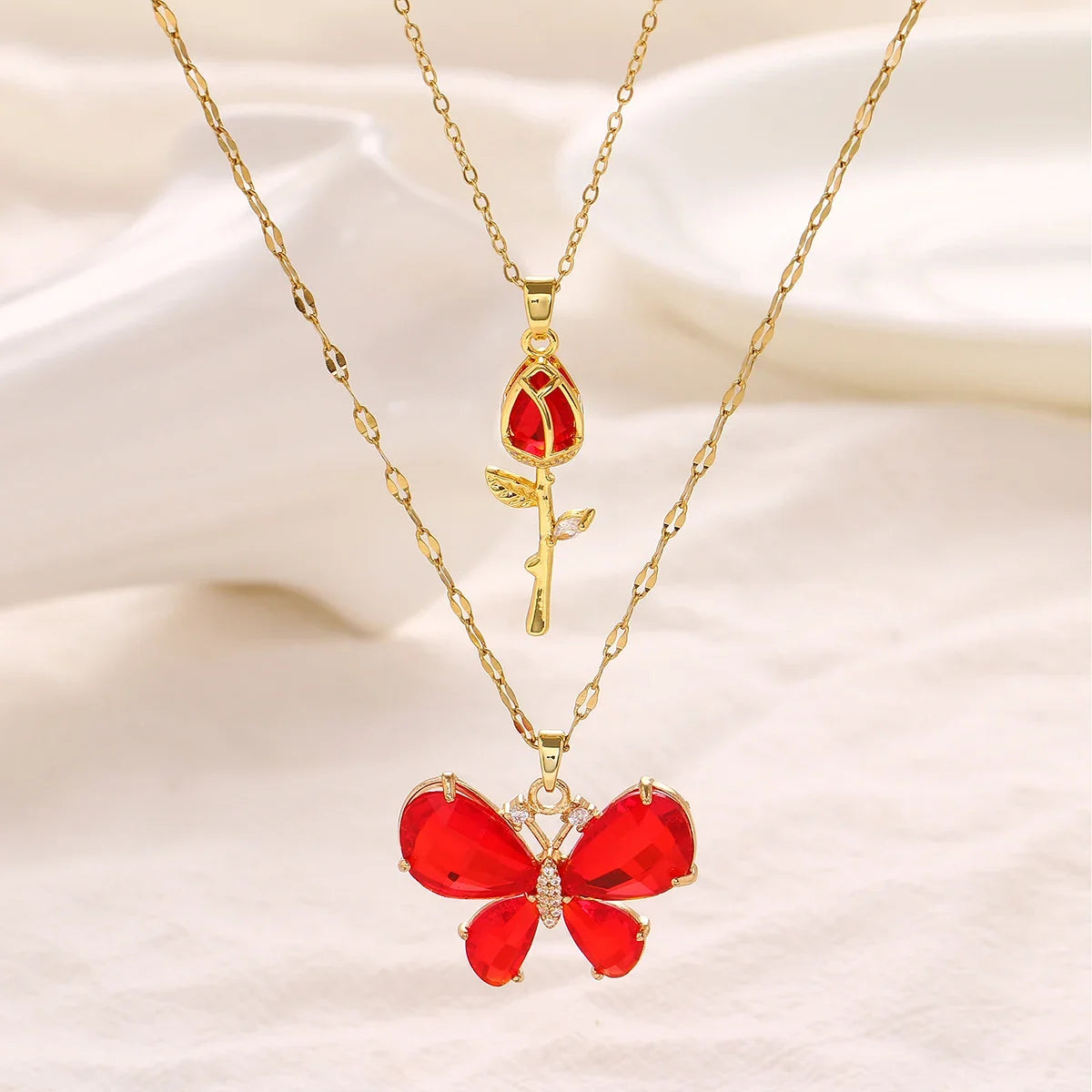 Elegant Pink Crystal Butterfly Necklace for Women High-End Zircon Flower Pendant Fashionable Jewelry Gift
