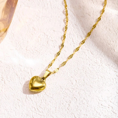 Charm Love Heart Pendant Necklace for Women Gold Color Fashion Lip Chain Simple Metal Choker Necklace Girls Jewelry Gift