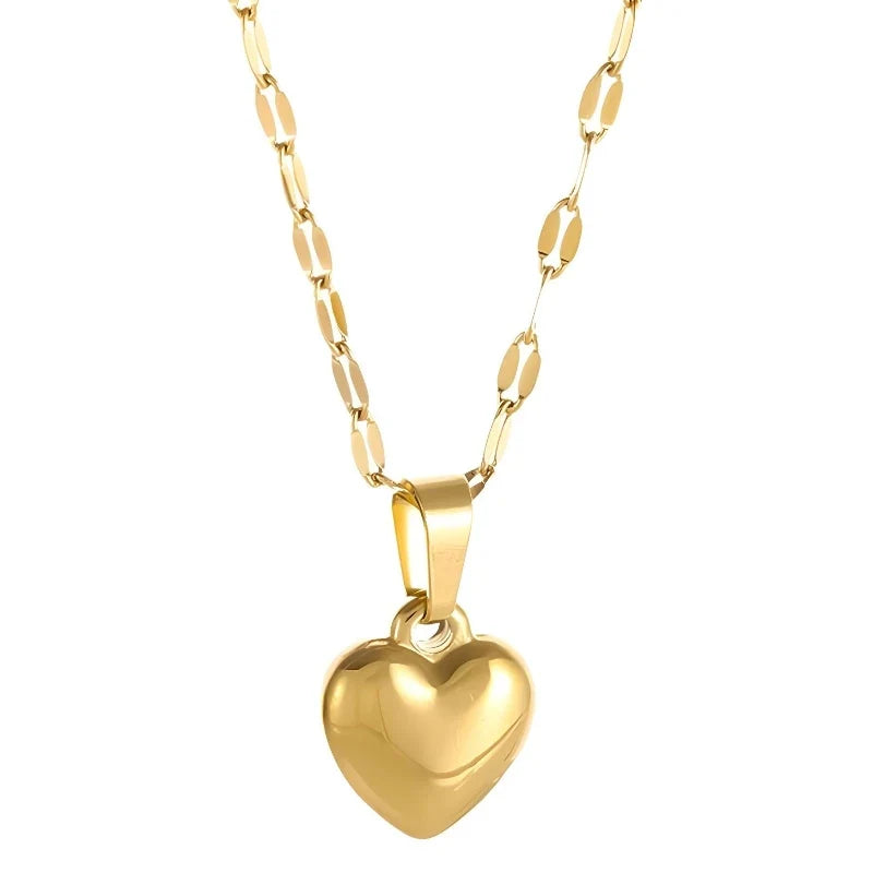 Charm Love Heart Pendant Necklace for Women Gold Color Fashion Lip Chain Simple Metal Choker Necklace Girls Jewelry Gift