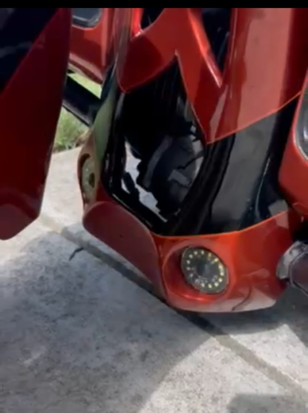 00-2020 Harley chin spoiler NON RAKED