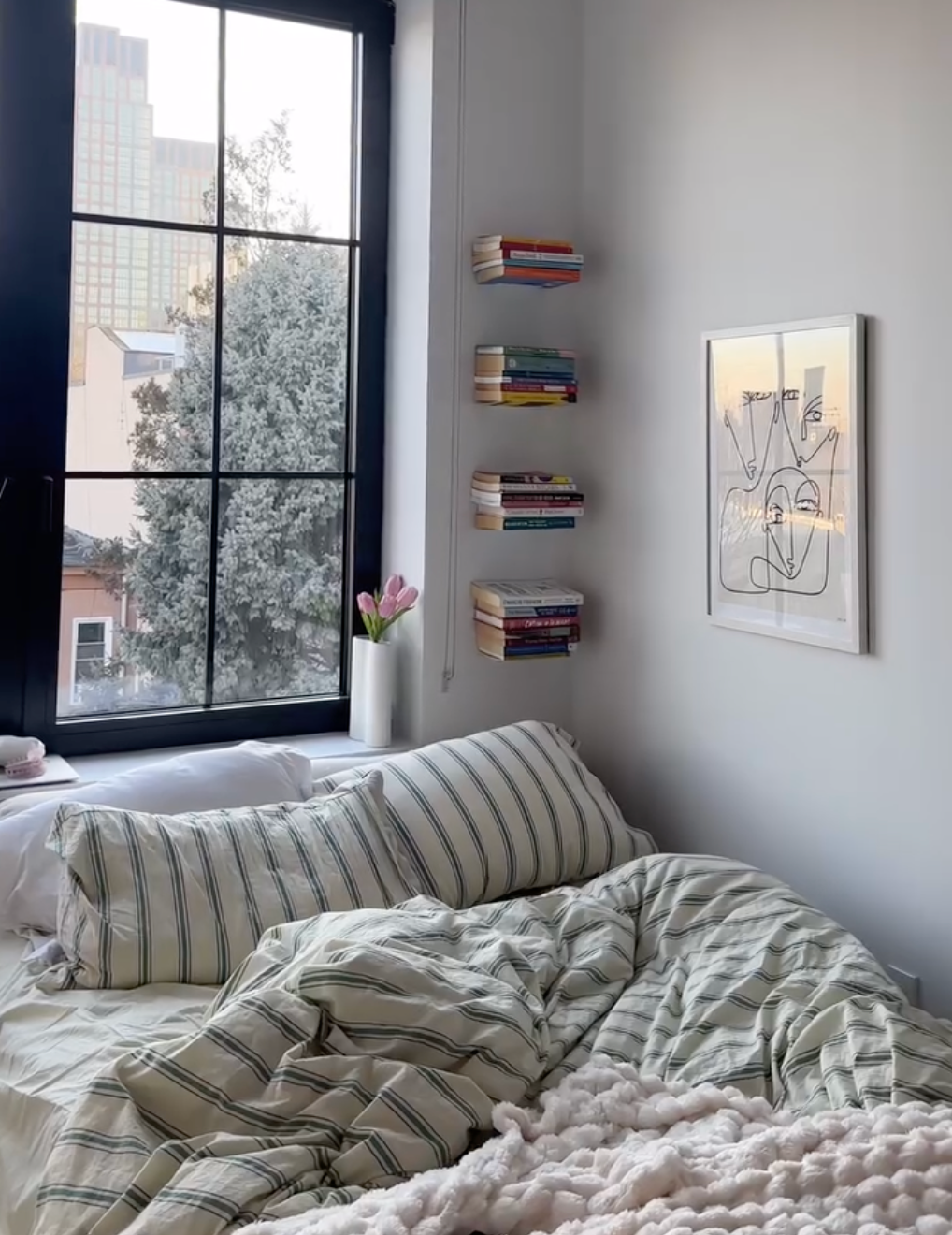 Minimal Stripe Bedding Set / Green