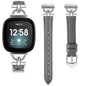 Fitbit Sense 1–2 / Versa 3–4 Slim Leather D-Link Band
