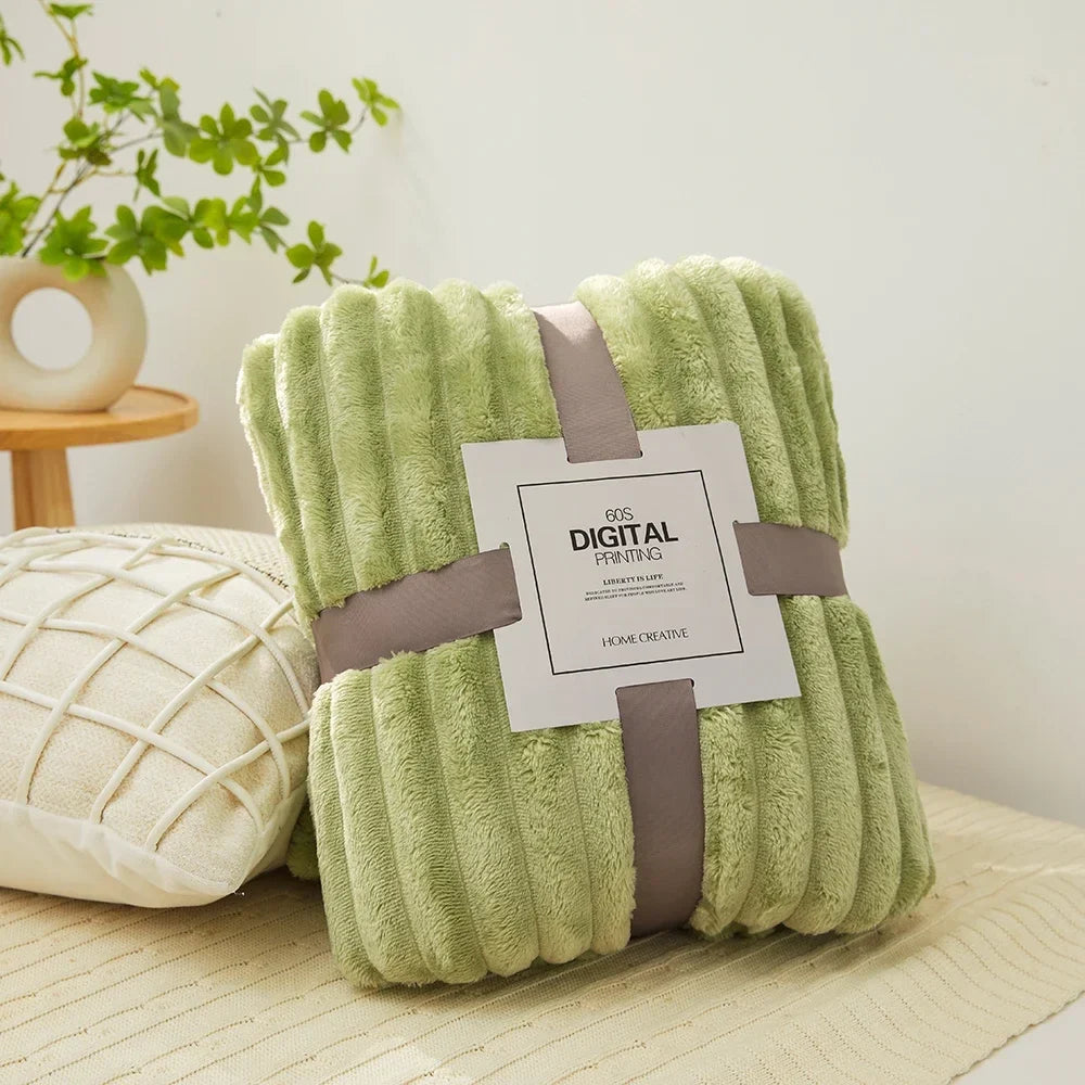 VividTwill 1pc Fluffy Coral Velvet Blanket Air-Conditioned Flannel Plush Comfortable Thickened Warm Soft Throw Blanket Bed Cover