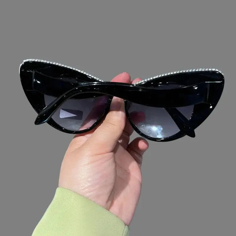 Women's Sunglasses Sunglasses - Bejeweled - Cat Eye Fashion Statement