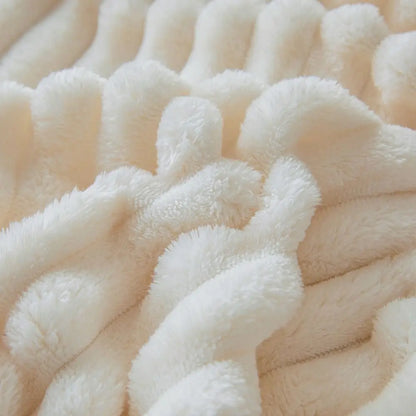 Ultra Soft Fleece Bed Throw Blankets for Lunch Rest Double Sided Warm Blanket Skin-Friendly Warm Conditioning Quilt Breathable