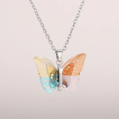Huitan Aesthetic Butterfly Pendant Necklace for Women Silver Color/Gold Color Inlaid Shiny CZ Fashion Party Accessories Jewelry