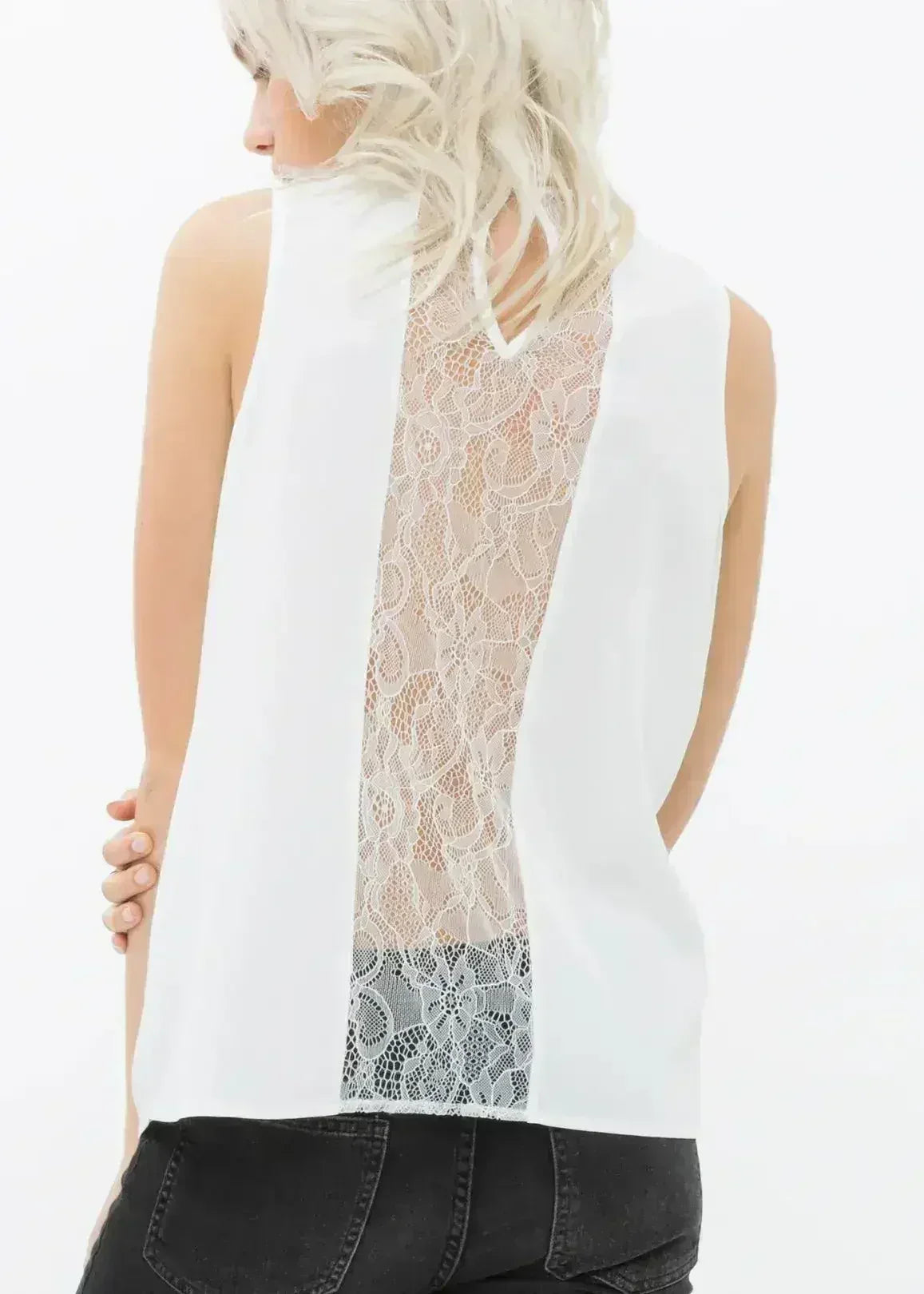 Women's Sleeveless Round Neck Lace Detail Top