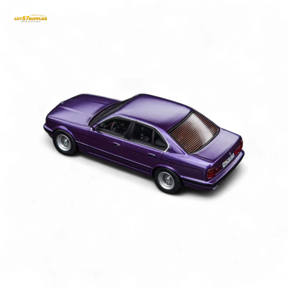 DCM BMW E34 5-Series Sedan Daytona Roland Purple 1:64