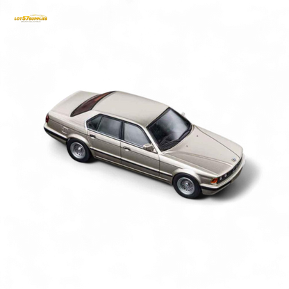 DCM BMW E32 7-Series Sedan Cashmere Beagle Gold 1:64