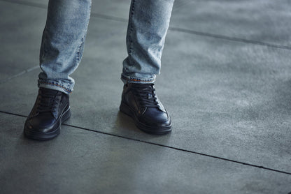 CALTO - Y7111 - 2.6 Inches Taller (Black) - Elevated Pebble Grain Leather Sneakers
