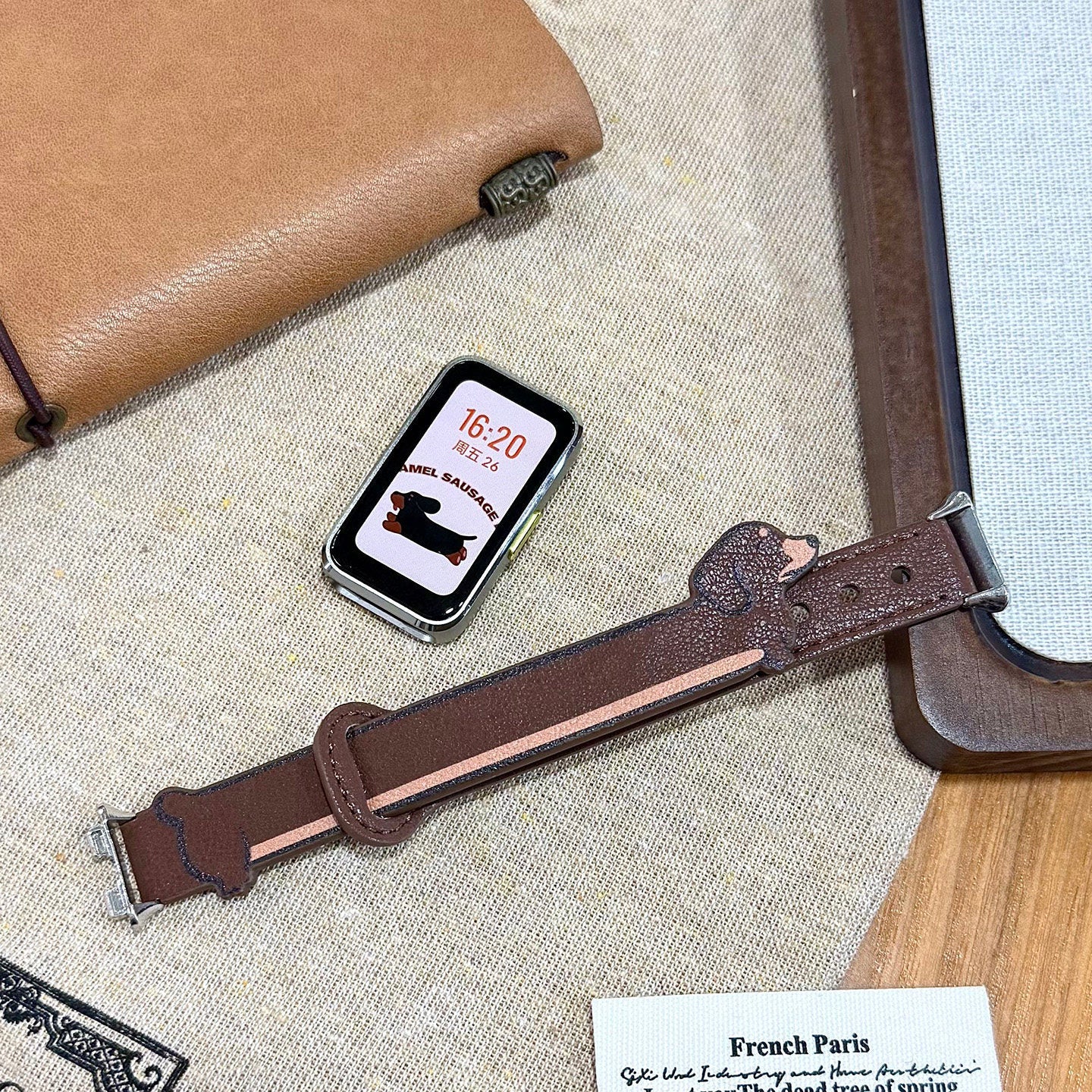 Personality Boys And Girls Change Watchbands In Autumn And Winter