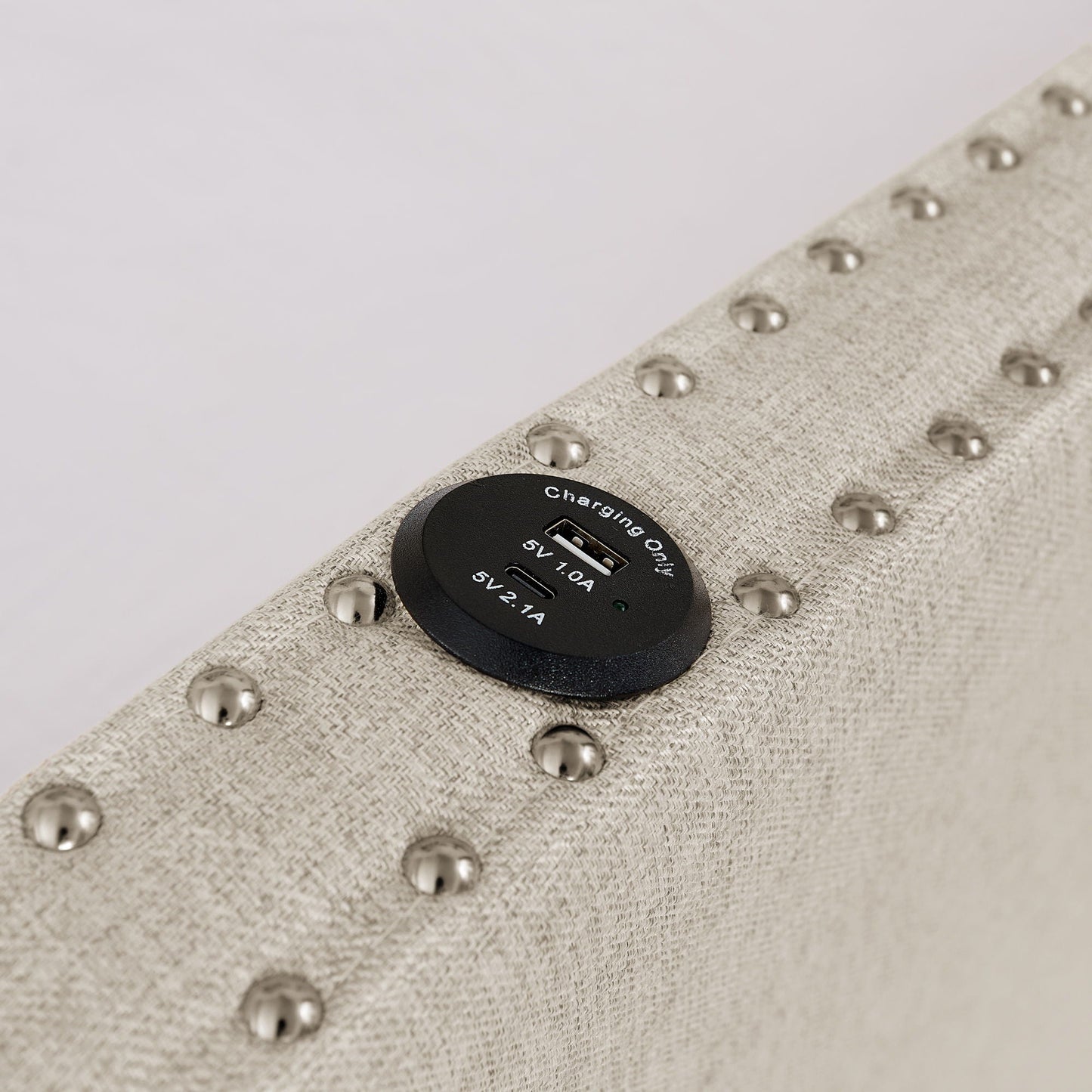 Upholstered Daybed With USB Charging & Pull Out Bed