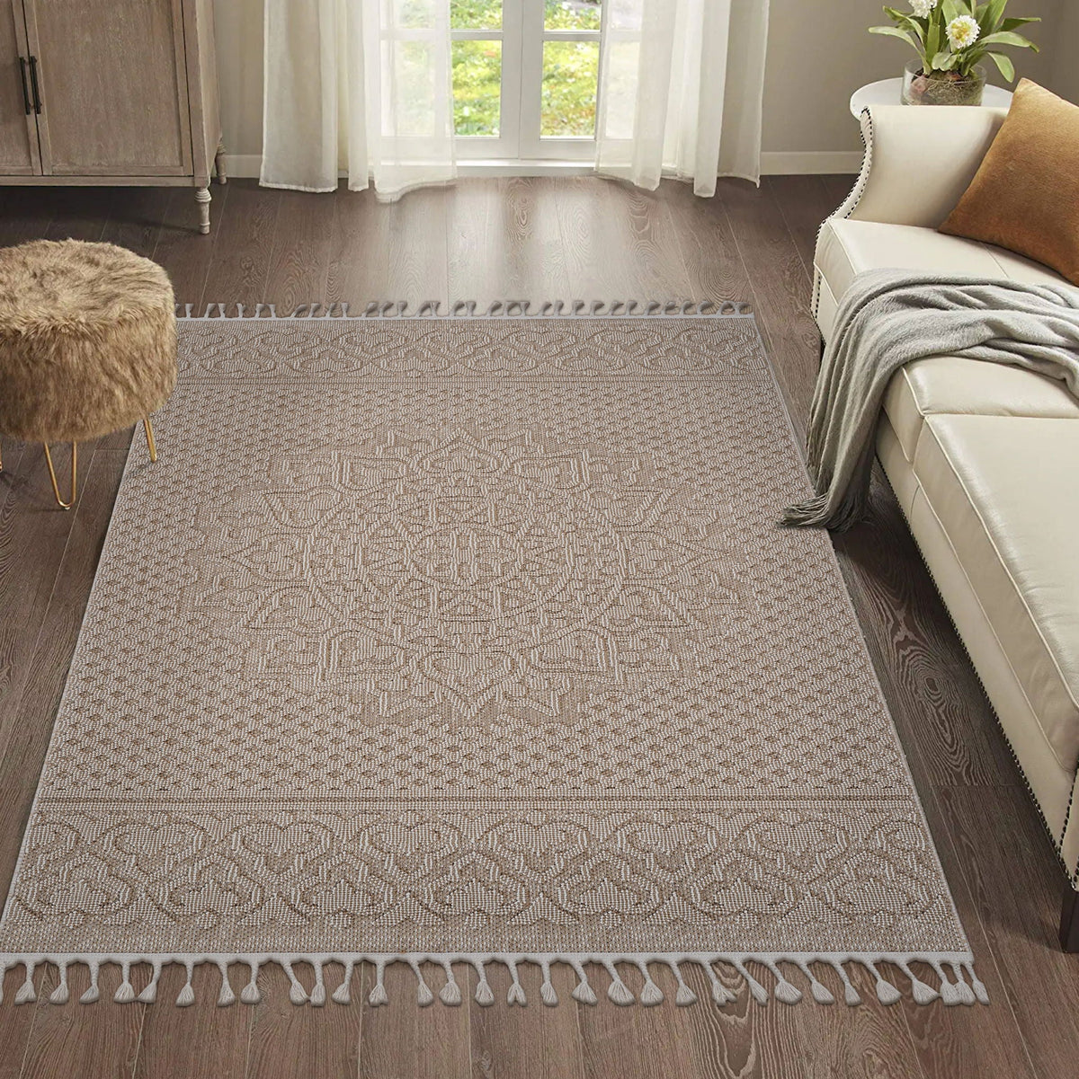 Guros - 6' X 9' Medallion Indoor / Outdoor Area Rug - Beige