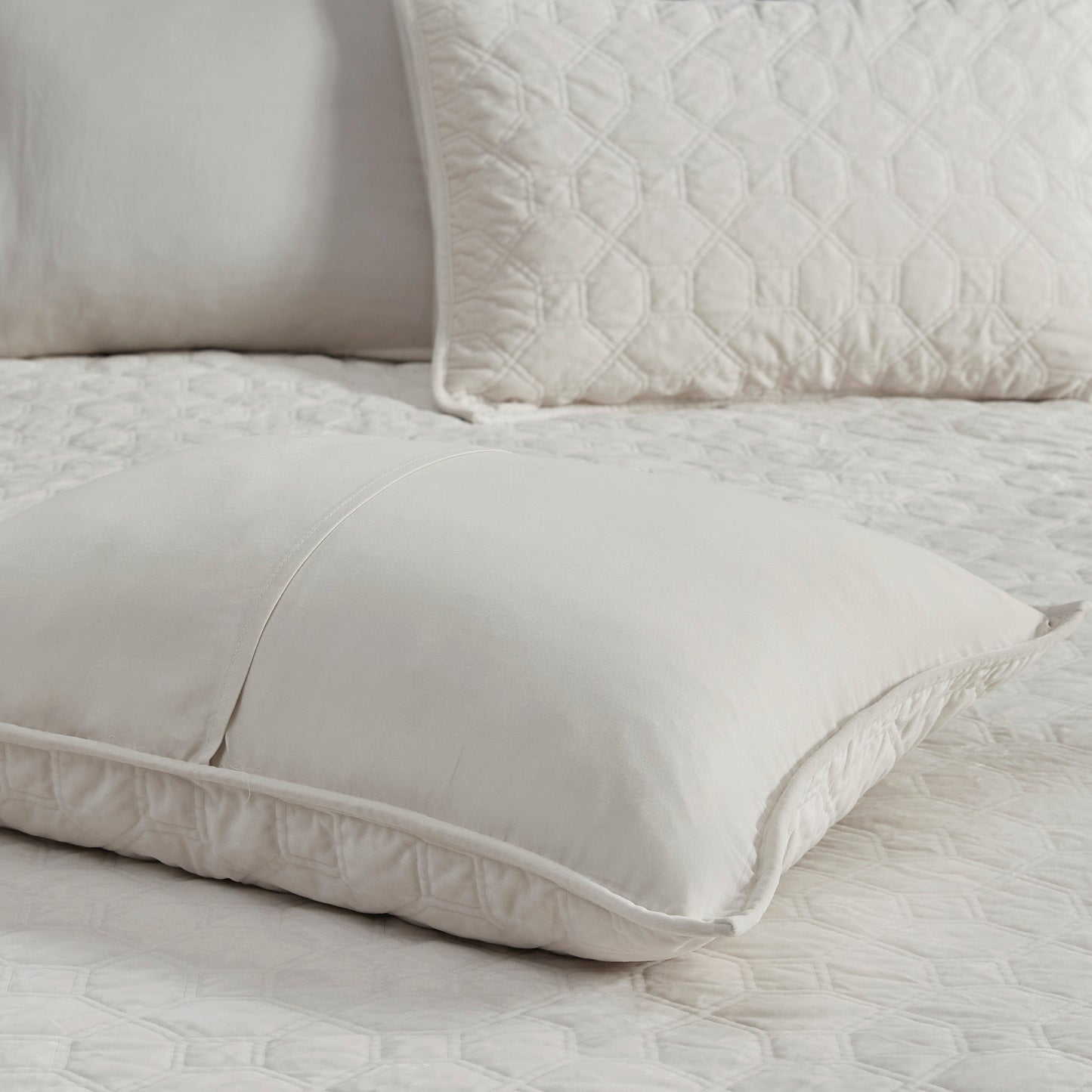 3 Piece Velvet Quilt Set Ivory King/Cal King