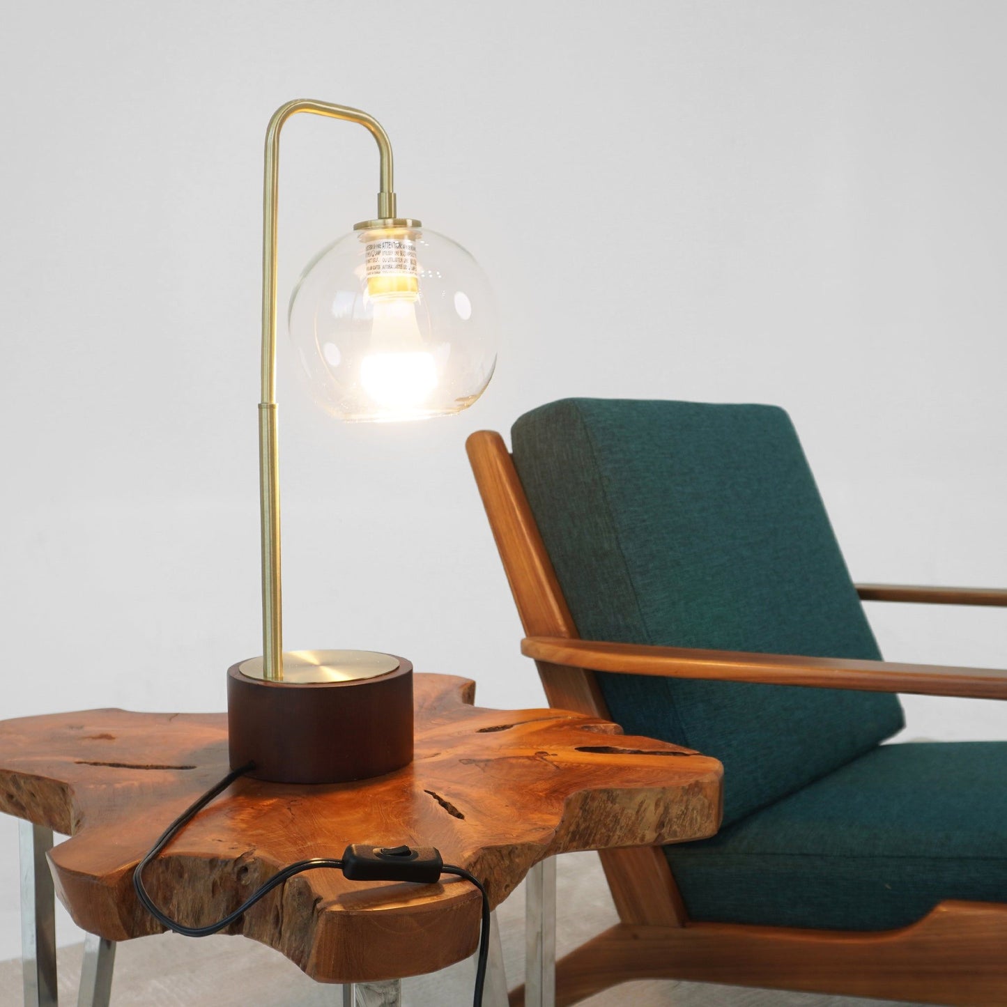 Luxeray - Globe Arched Table Lamp - Bronze