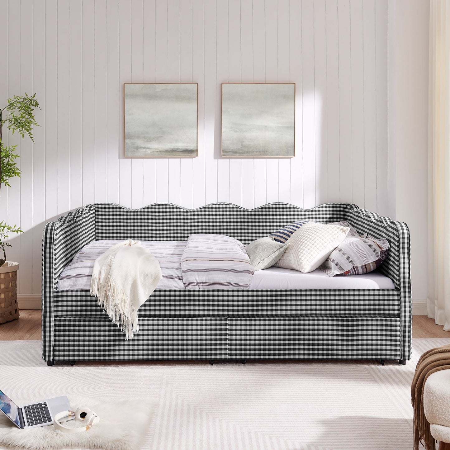 Gingham Daybed With USB Charging Port, Wave-Shaped Design