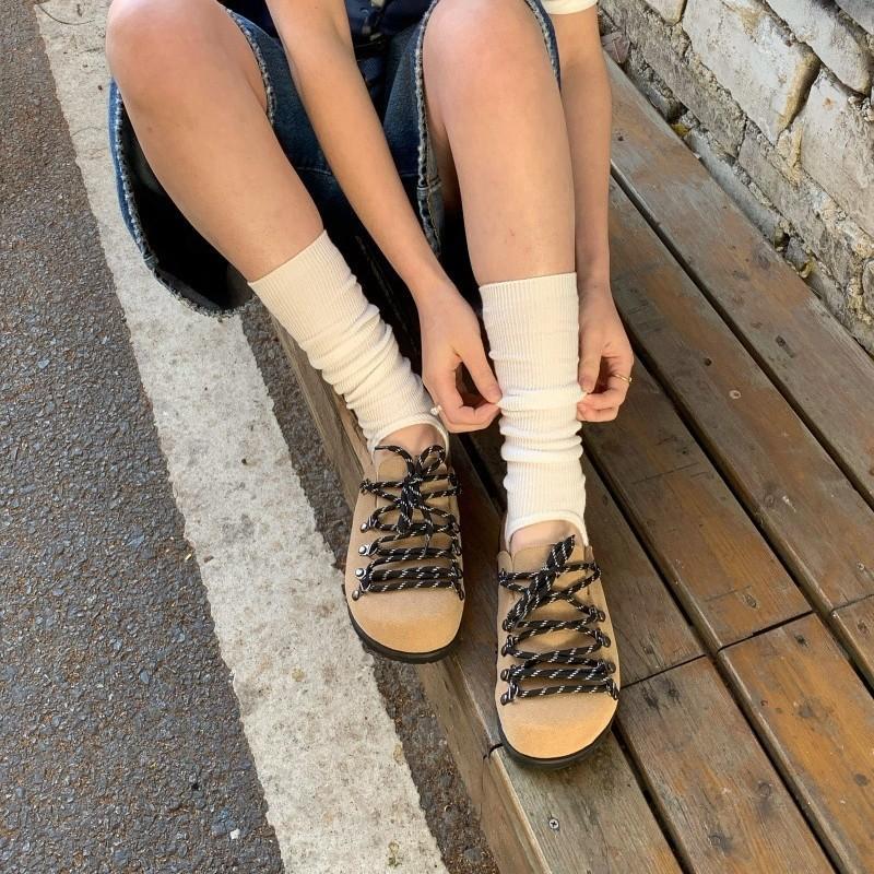 Strap Slip-on Closed-toe Mules