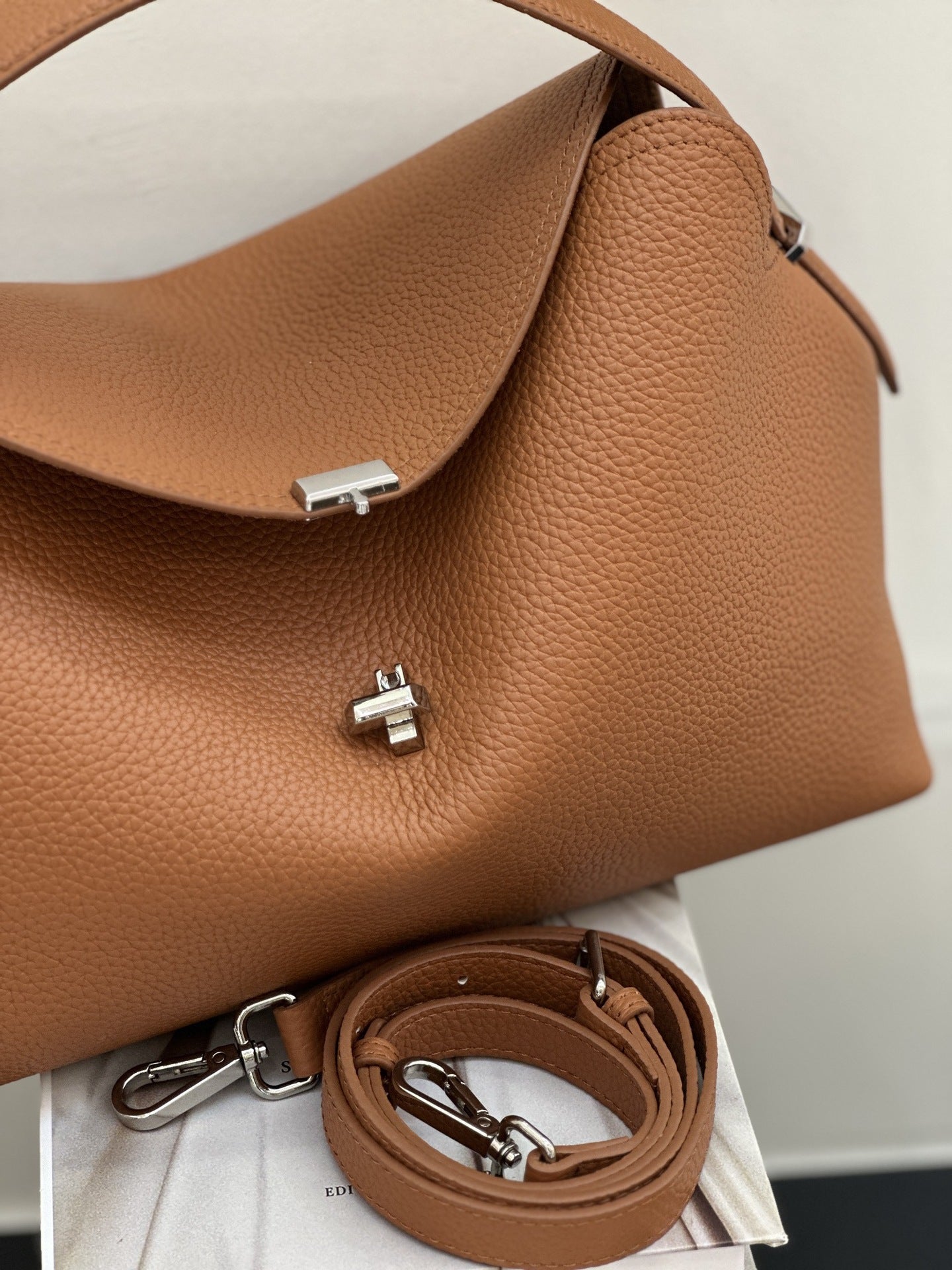 Genuine Leather Women's Bag, Cross-border High-end T-shaped Lock, Large-capacity Shoulder And Handbag, Top-layer Cowhide Underarm Bag