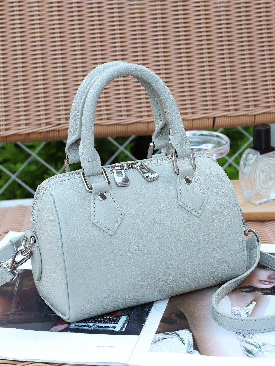 Top-grain Leather Women's Bag, New Cross-border Boston Style, Genuine Leather, High-end Feel, Handheld, Large Capacity Bowling Bag