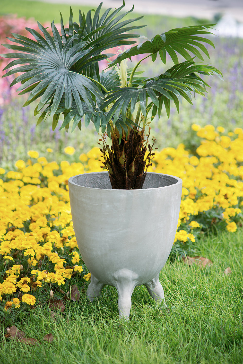 D16x22" Planter with Legs