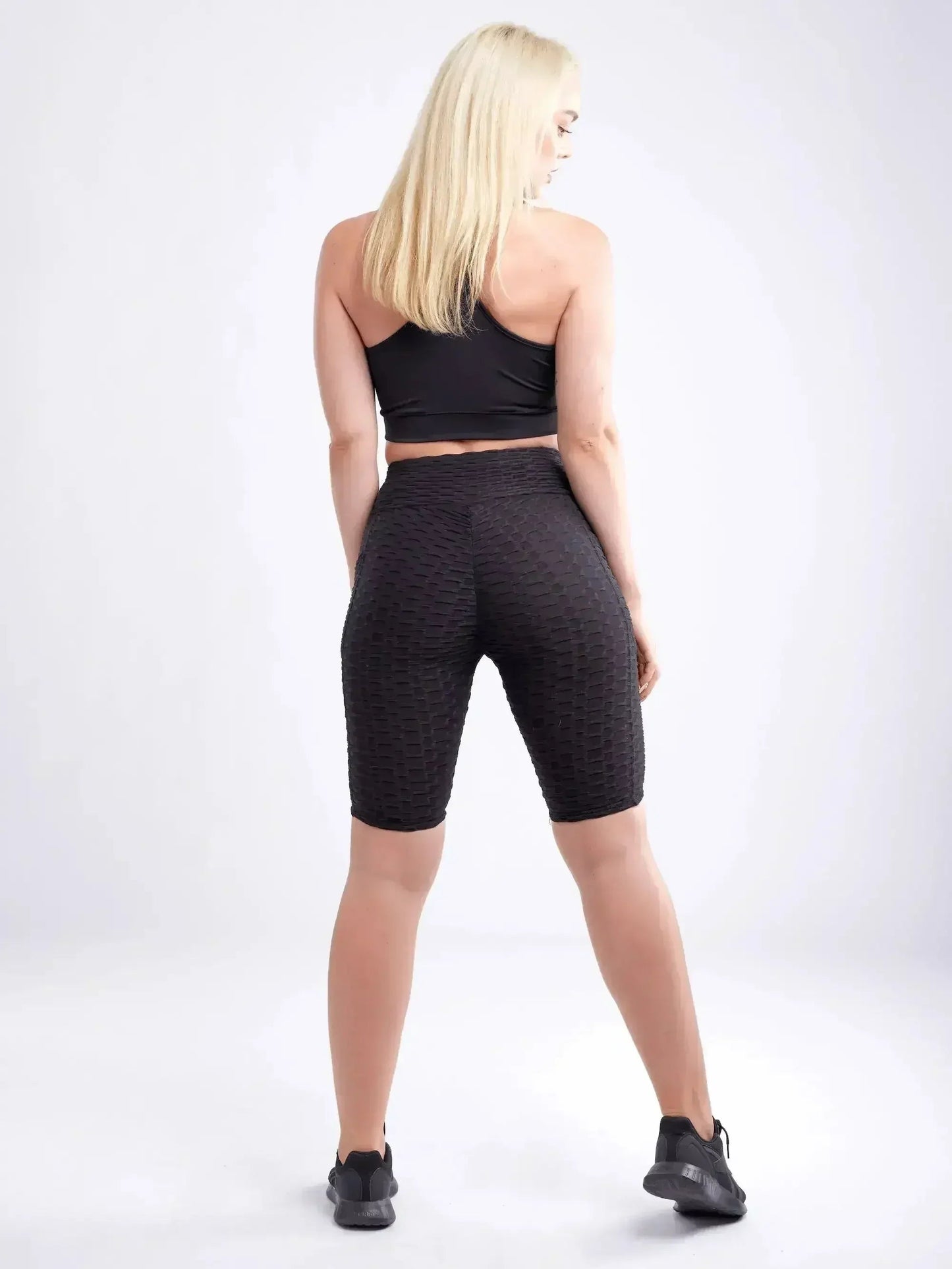 Racerback Training Crop Tank – Lightweight & Breathable for Workouts