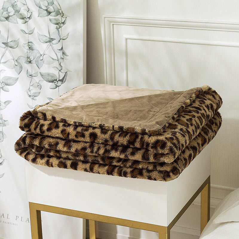 Modern European-style Double Sofa Nap Blanket
