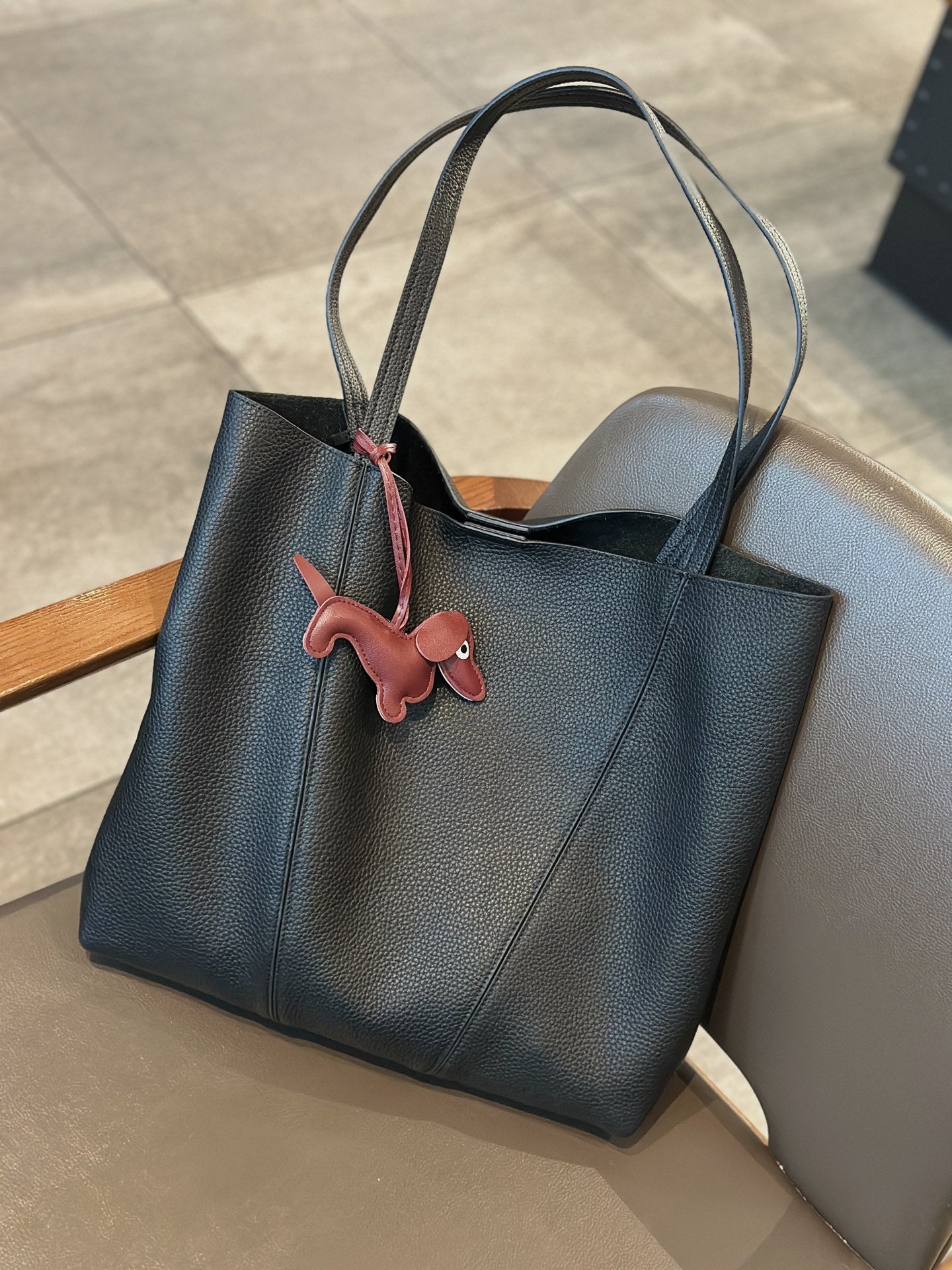Top-grain Leather Tote Bag, High-end Feel, Large Capacity, Perfect For Commuting And Shopping, Casual And Minimalistic, Versatile Genuine Leather Mother-and-child Bag For Women
