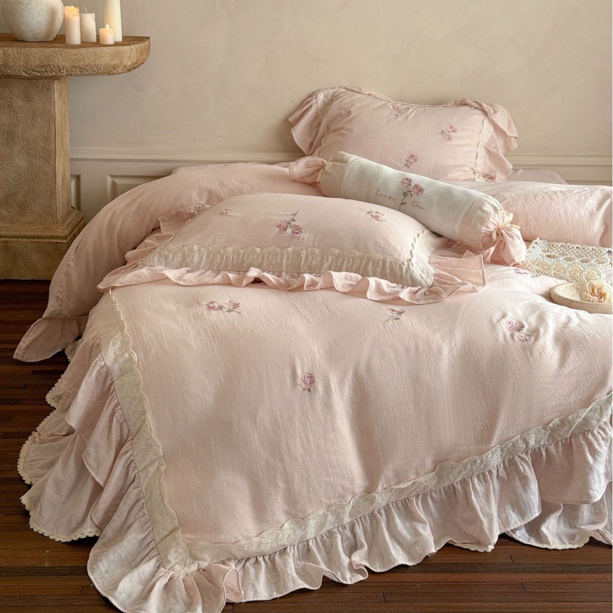 Beatrice Rose Lace Ruffle Bedding Set / Pink