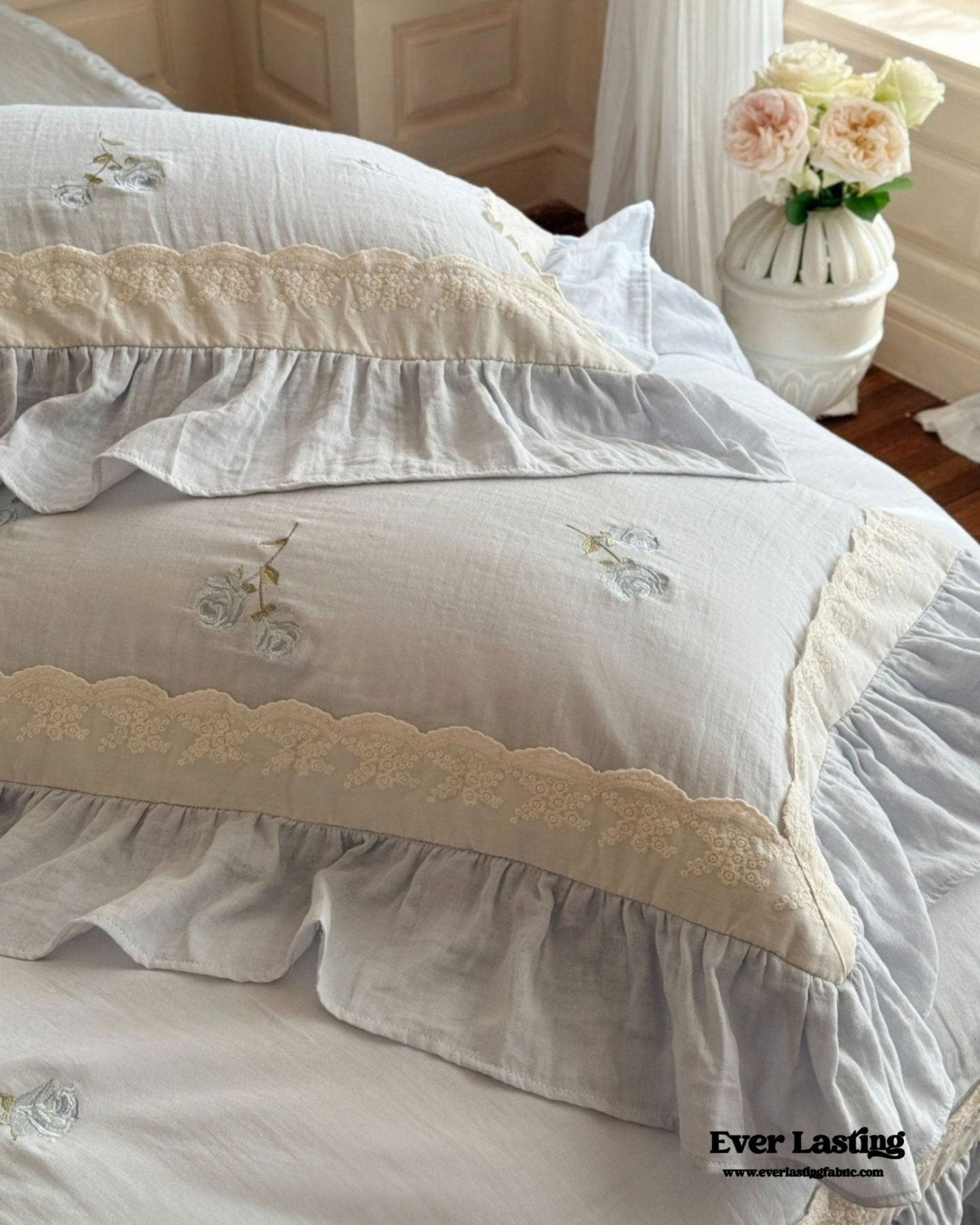 Beatrice Rose Lace Ruffle Bedding Set / Blue
