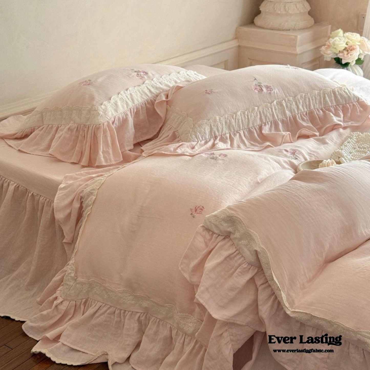 Beatrice Rose Lace Ruffle Bedding Set / Blue