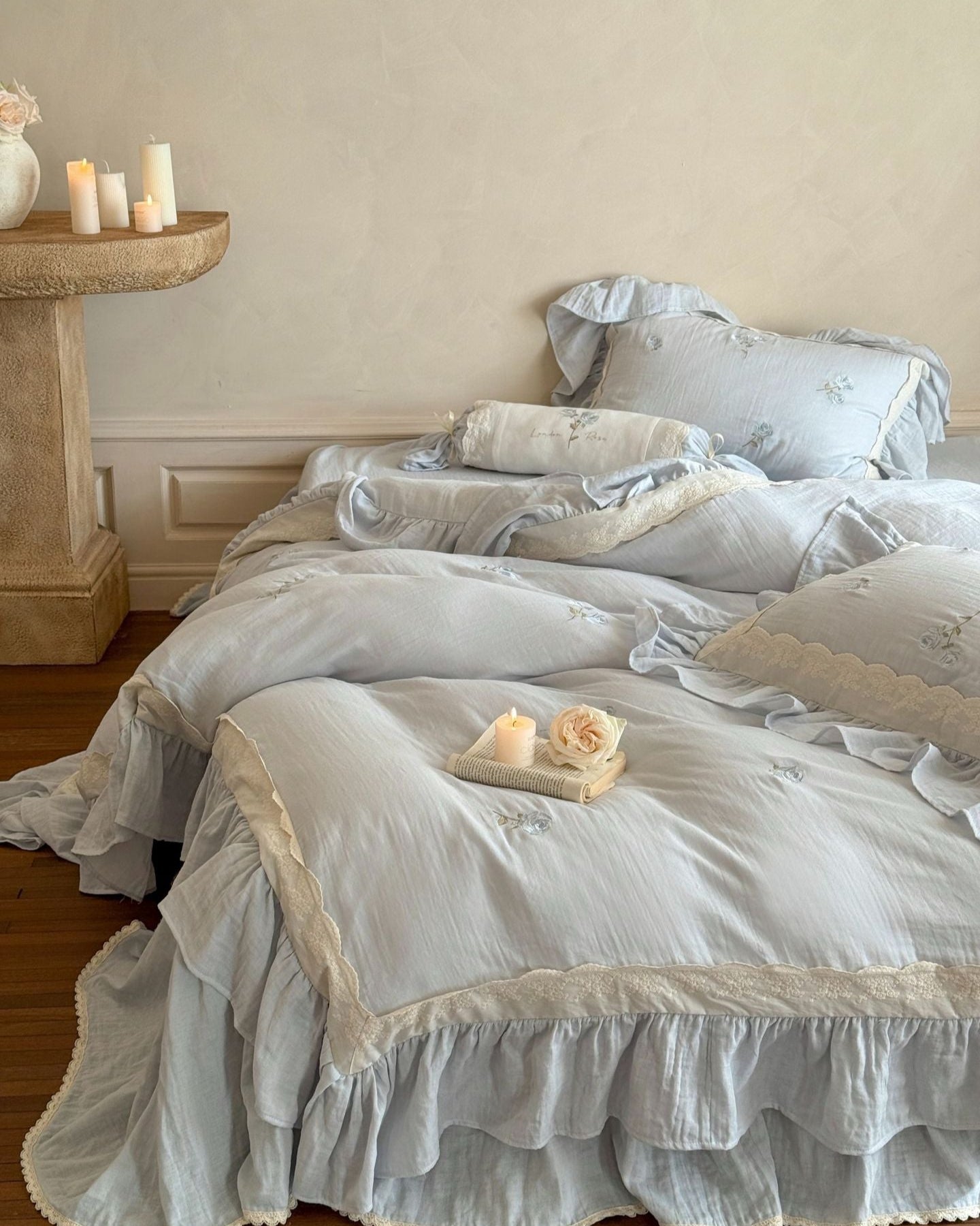 Beatrice Rose Lace Ruffle Bedding Set / Pink