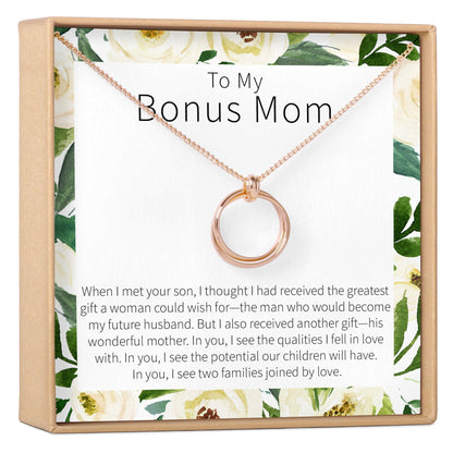 Bonus Mom Linked Circles Necklace