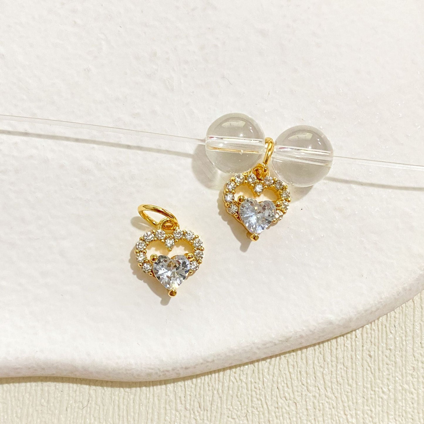 Color-protecting 14K Gold Inlaid Zircon Heart Christmas Bow And Bell Pendant
