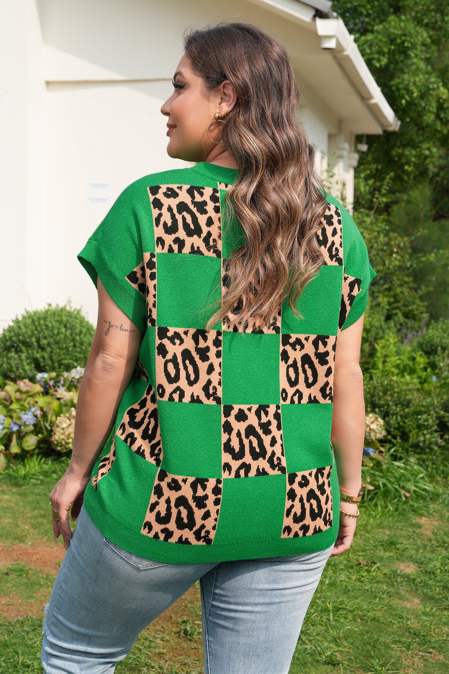 Cattleya Checkered Short Sleeve PLUS Sweater